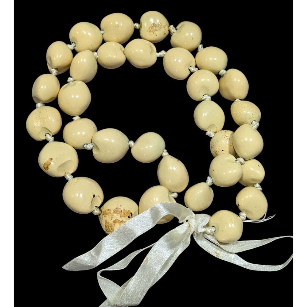 Traditional Hawaiian Cream Kukui Nut Necklace